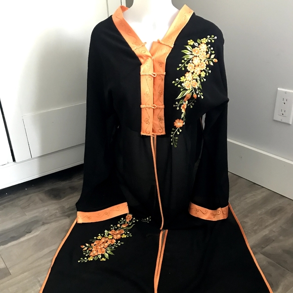 Breezy Silk Sheer Embroidered Robe Women's Size XL - Picture 4 of 6